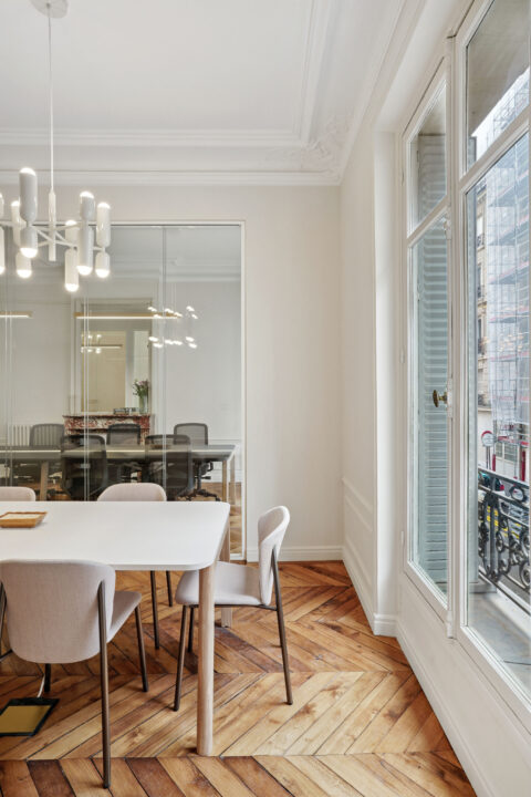 Nous les lisons, nous les comprenons, nous les transformons.